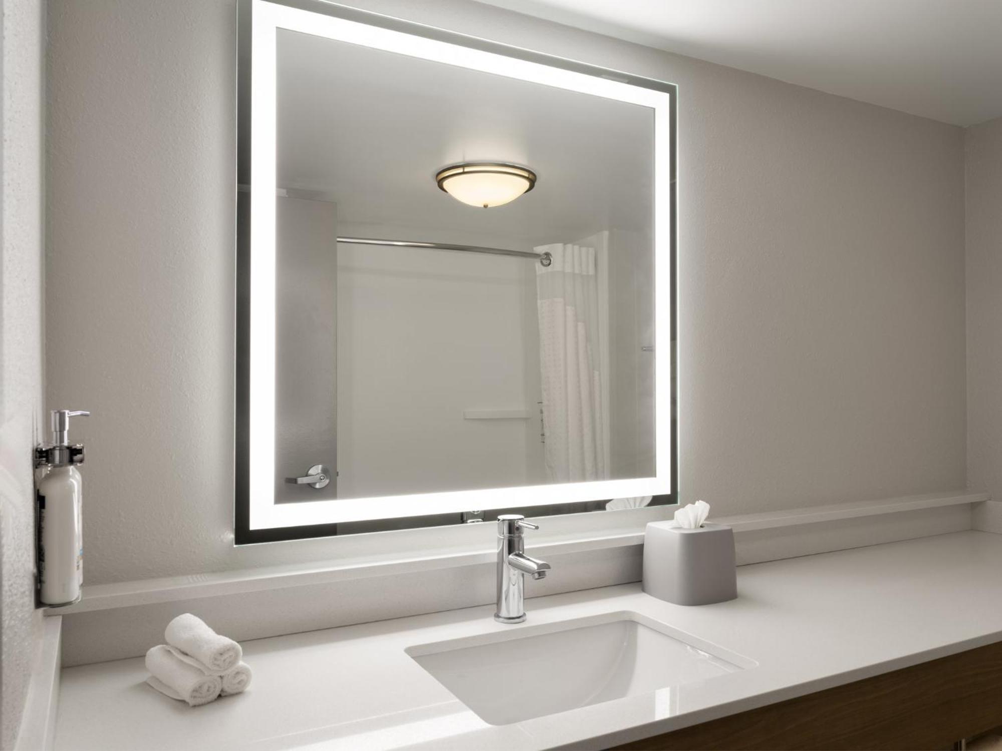 Holiday Inn Express Indianapolis Airport By Ihg Plainfield Eksteriør bilde